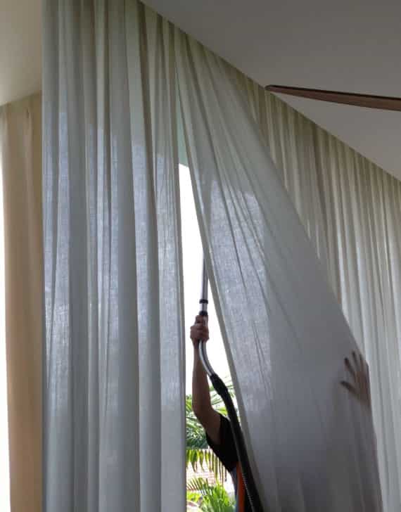 Same day curtain cleaning services