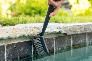 Pool Tile Cleaning